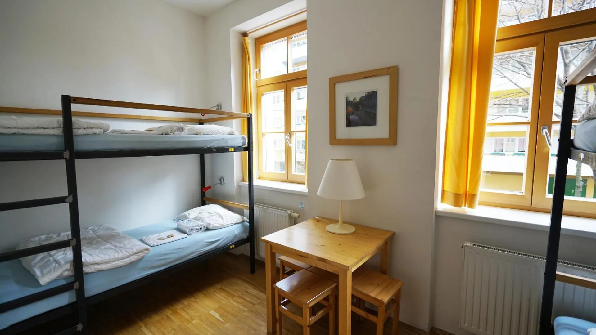 Vienna Hostel Ruthensteiner 0*,